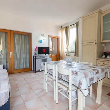 Lägenhet Ad House 2 Olbia